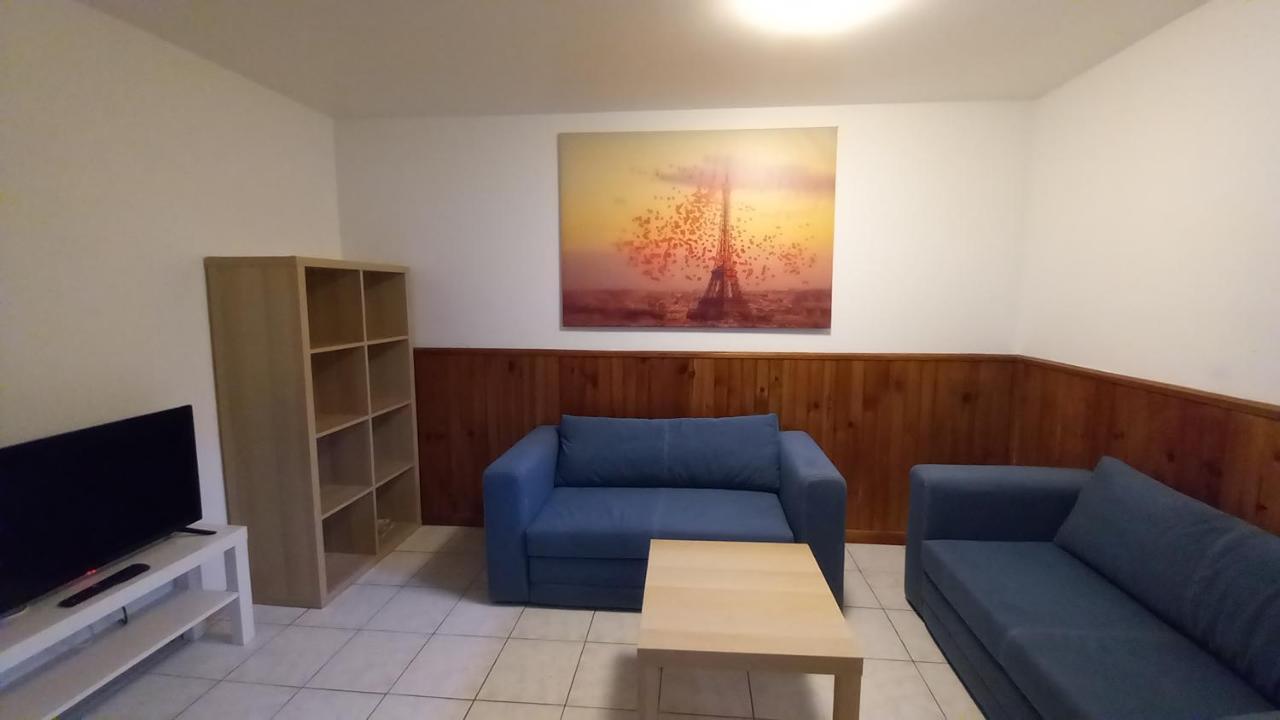 Super Appartement Au Centre Ville De Rosny Sous Bois Exterior foto