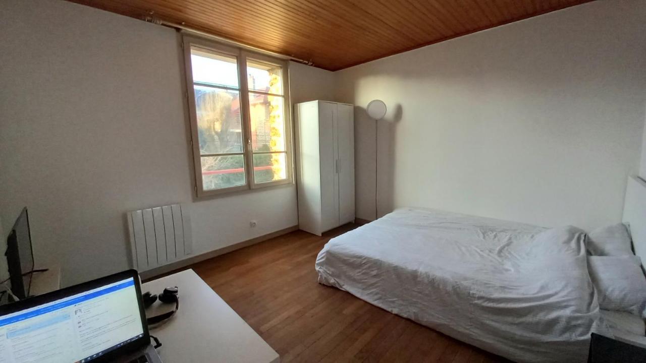 Super Appartement Au Centre Ville De Rosny Sous Bois Exterior foto