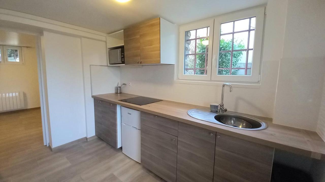 Super Appartement Au Centre Ville De Rosny Sous Bois Exterior foto