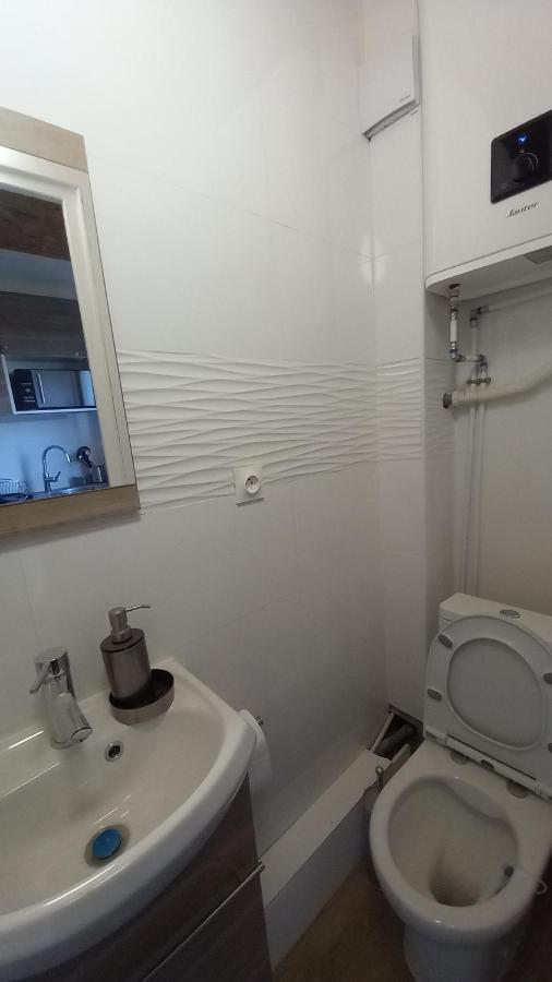 Super Appartement Au Centre Ville De Rosny Sous Bois Exterior foto