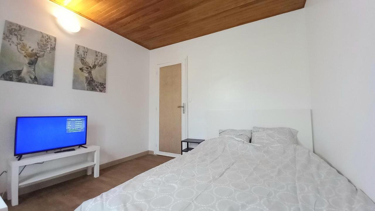 Super Appartement Au Centre Ville De Rosny Sous Bois Exterior foto